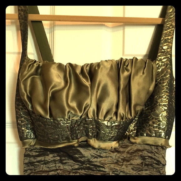 Nicole Miller Gorgeous rich green gown