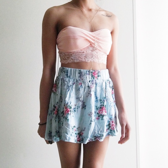 🌸floral skirt 🌸 - Picture 1 of 2