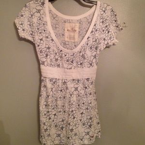Hollister floral top