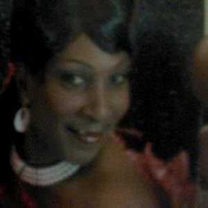 Meet your Posher, Carine