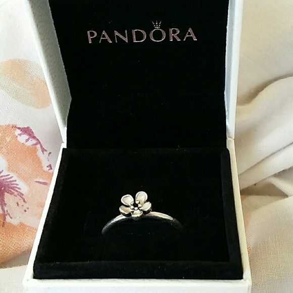 PANDORA Cherry blossom enamel ring