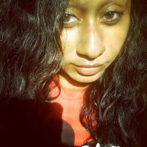 Meet your Posher, Naomi