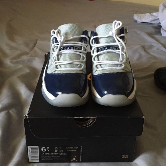 Jordan 11 retro low