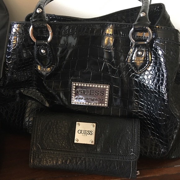 👄Beautiful Guess Handbag and Wallet