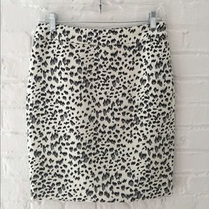 🐆 LOFT White Leopard Pencil Skirt