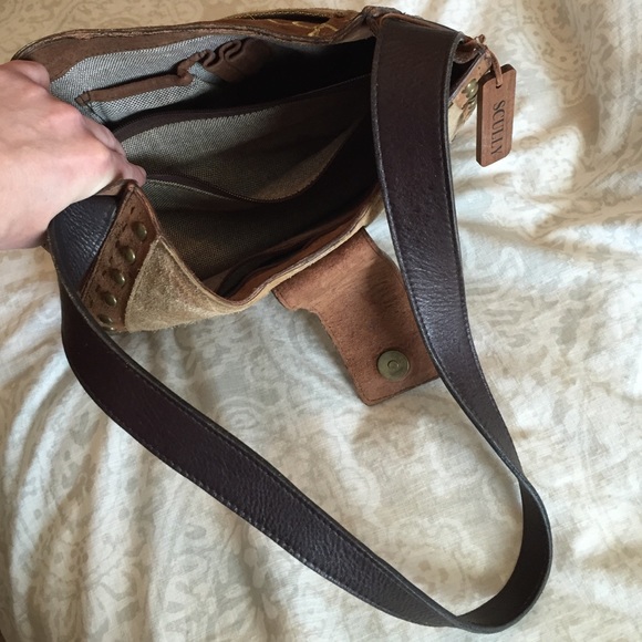 Scully Leather Shoulder Bag Purse - Picture 4 of 4