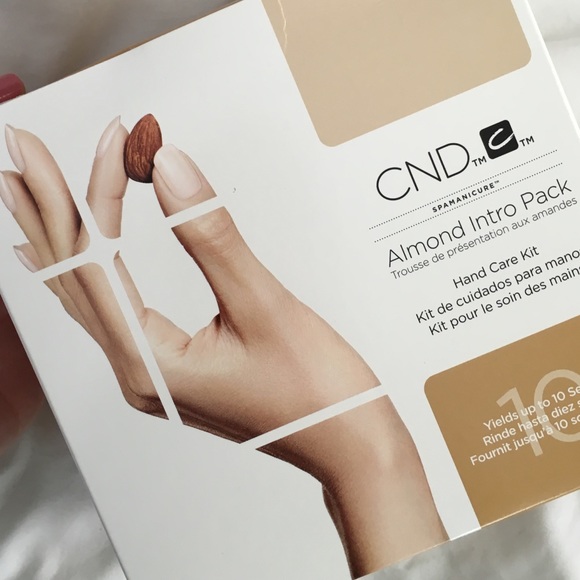 CND Spa Manicure Almond Intro Pack!