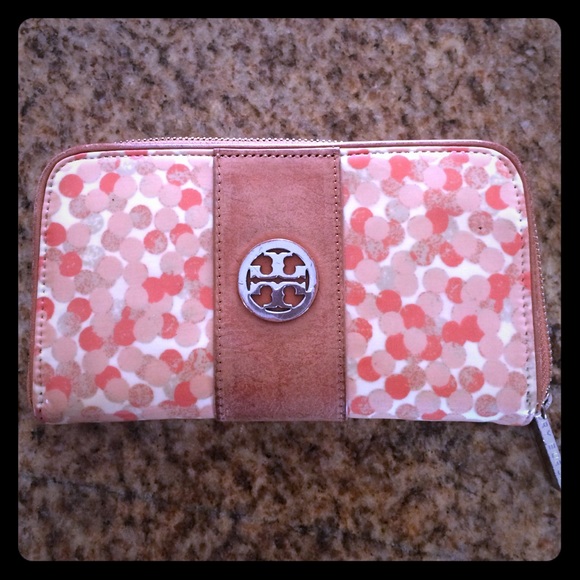 🌏Final sale! Tory Burch Wallet