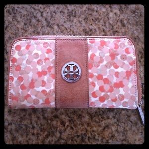 🌏Final sale! Tory Burch Wallet