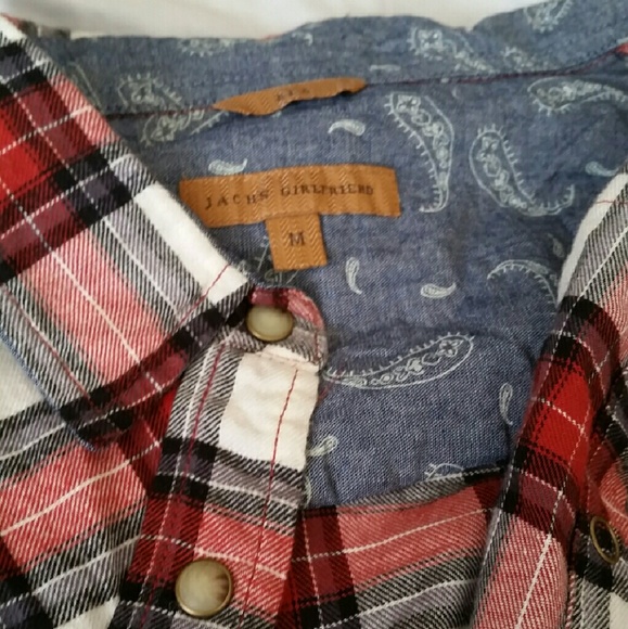Red flannels - Picture 2 of 3
