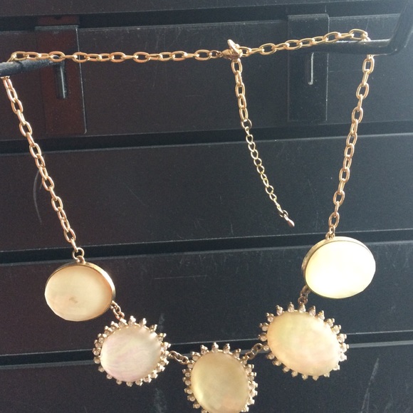 Gold toned necklace
