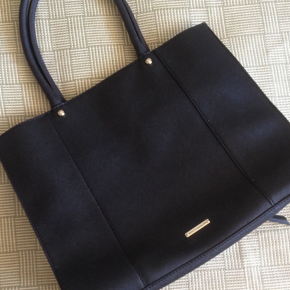 Rebecca Minkoff Handbags - ❗️sale❗️Rebecca Minkoff Black Medium MAB Tote Bag