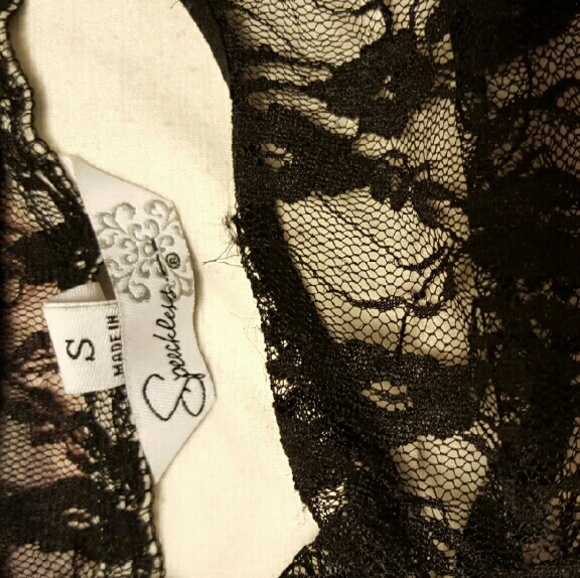 Speechless dress - Picture 3 of 4