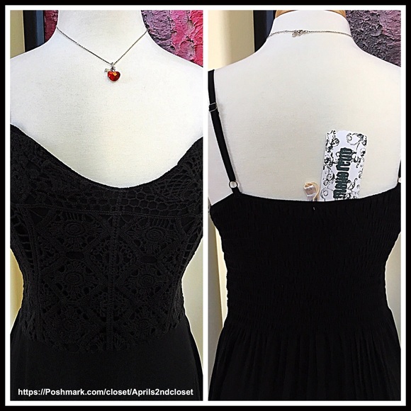 ❌SOLD❌❗️1-HOUR SALE❗️Monoreno DRESS Black Crochet - Picture 3 of 8