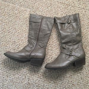 Rampage boots