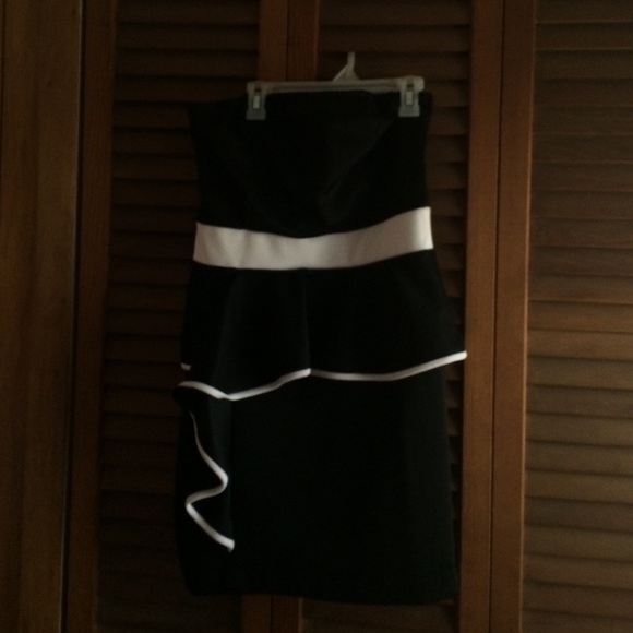 Strapless mini dress, never worn size large