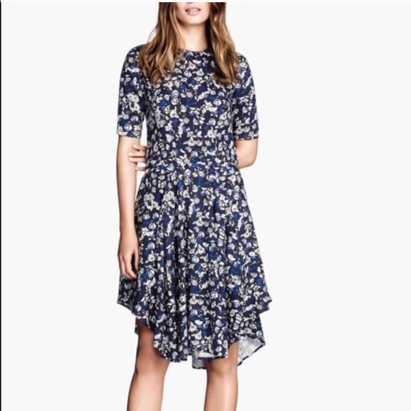 H&M Dresses & Skirts - H&M floral dress.