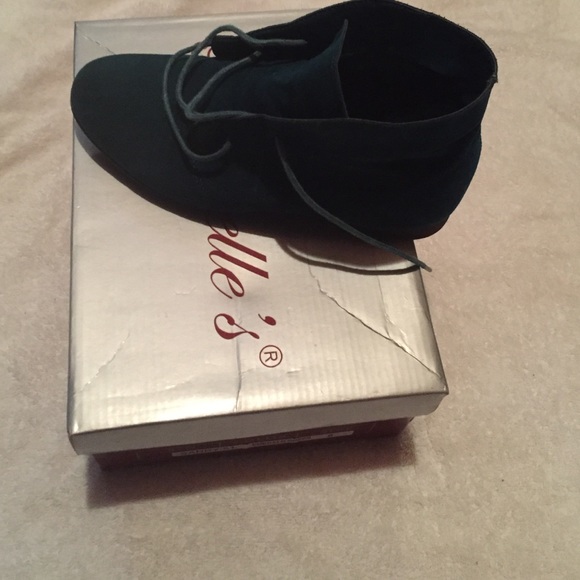 Cute dressy type shoes