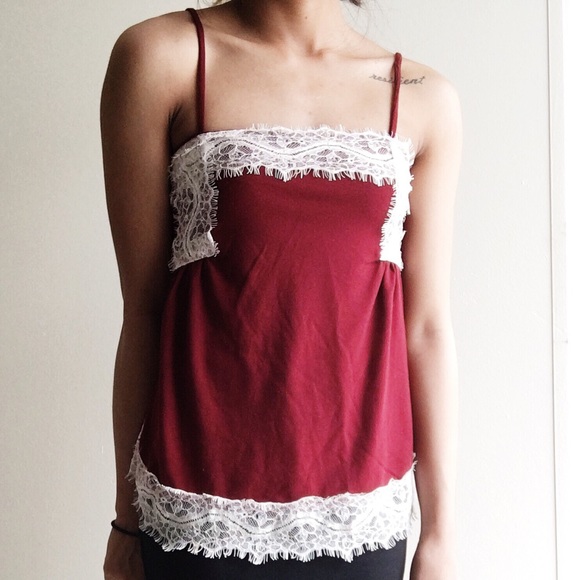 🎽lace tank top🎽 - Picture 1 of 4