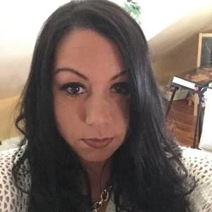 Meet your Posher, Mia