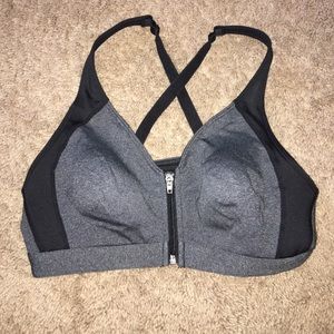 Sports bra