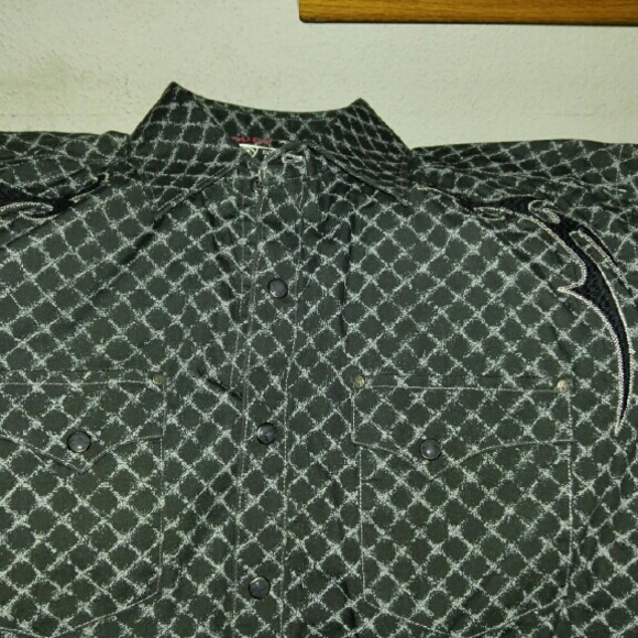 Mens button down shirt - Picture 3 of 4