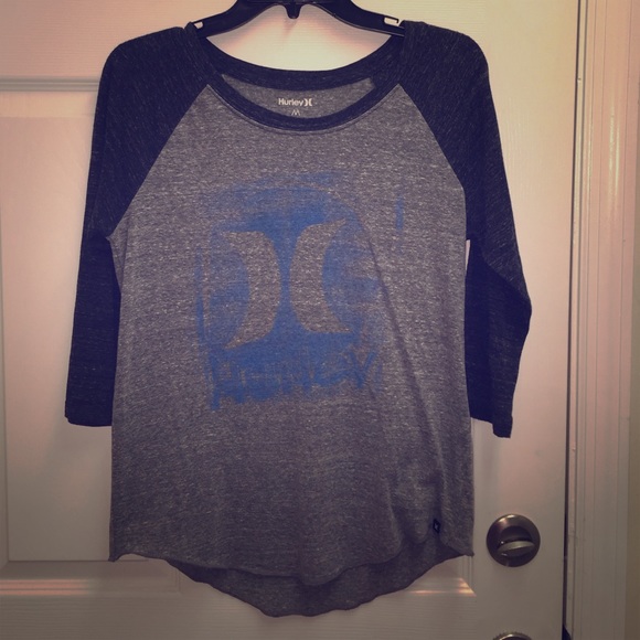 Hurley baseball T