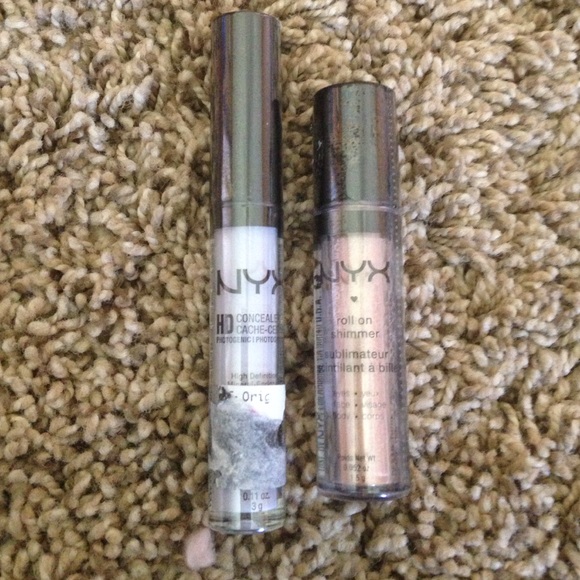 NYX HD Concealer ❌Roll On Shimmer SOLD❌ - Picture 1 of 1