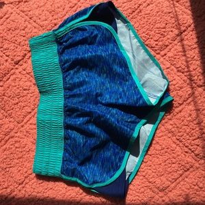 Blue/green running shorts