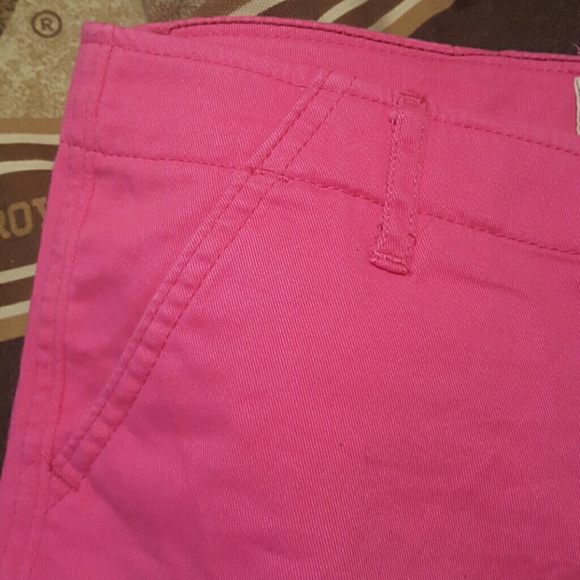 Hollister hot pink shorts - Picture 3 of 3