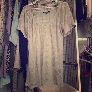 Mesh love stitch v neck