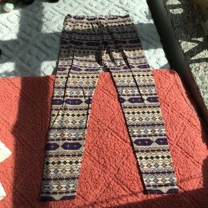 Tribal print leggings