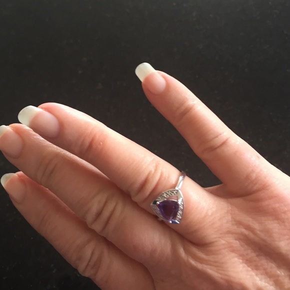 Sterling silver amethyst CZ ring - Picture 3 of 3