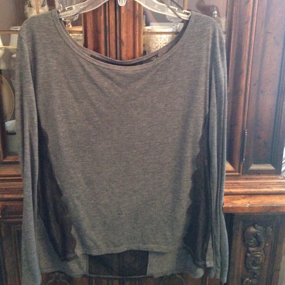 American Eagle top