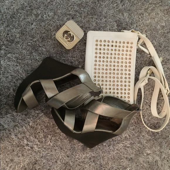 Pewter/Champagne Wedges