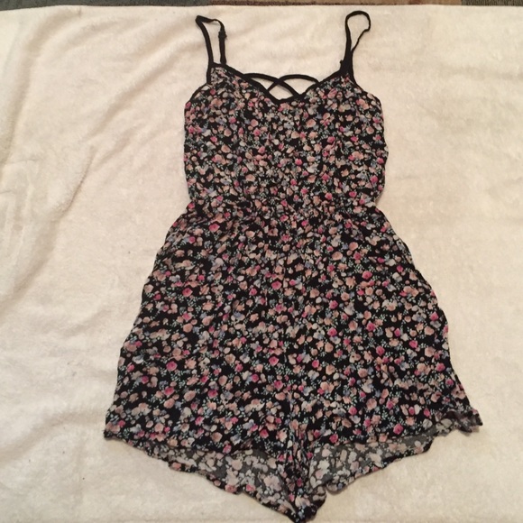 Floral print jumper shorts
