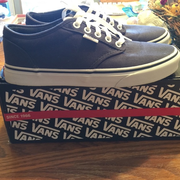 Navy vans