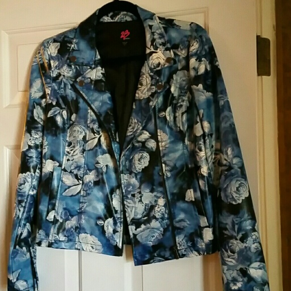 Jacket - Picture 1 of 2