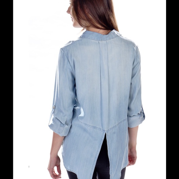 Velvet Heart Tops - Velvet Heart Riley Sandblast