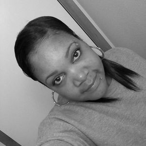 Meet your Posher, Monique