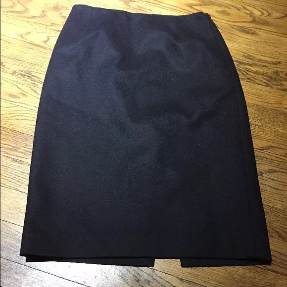Elie Tahari black pencil skirt size 2