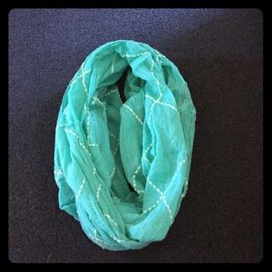 Spring infinity scarf