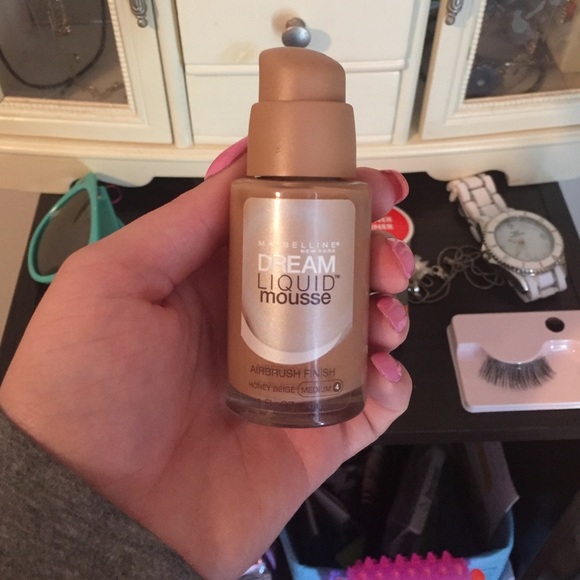 Maybelline dream liquid mousse