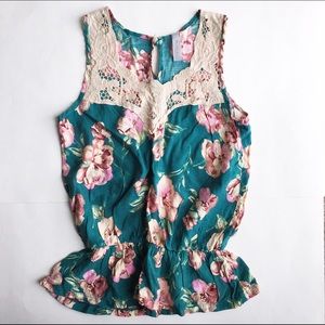 🌸lace floral blouse🌸