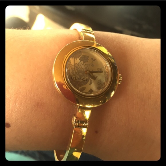 SALE Gucci 18K Gold Plated Bangle Watch