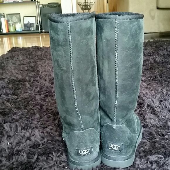 Classic Tall Ugg Boot - Picture 3 of 4