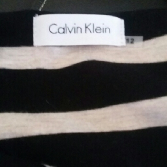 Calvin Klein Maxi "SALE" - Picture 2 of 3