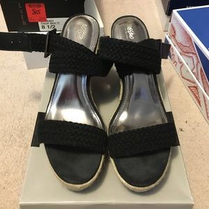 Mossimo black wedges