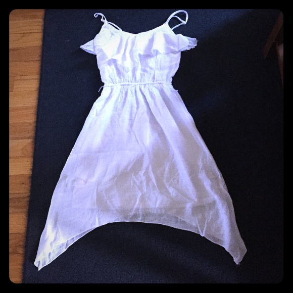 Beautiful, white dress. Lining underneath.