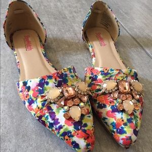 Floral embellished flats ❤️